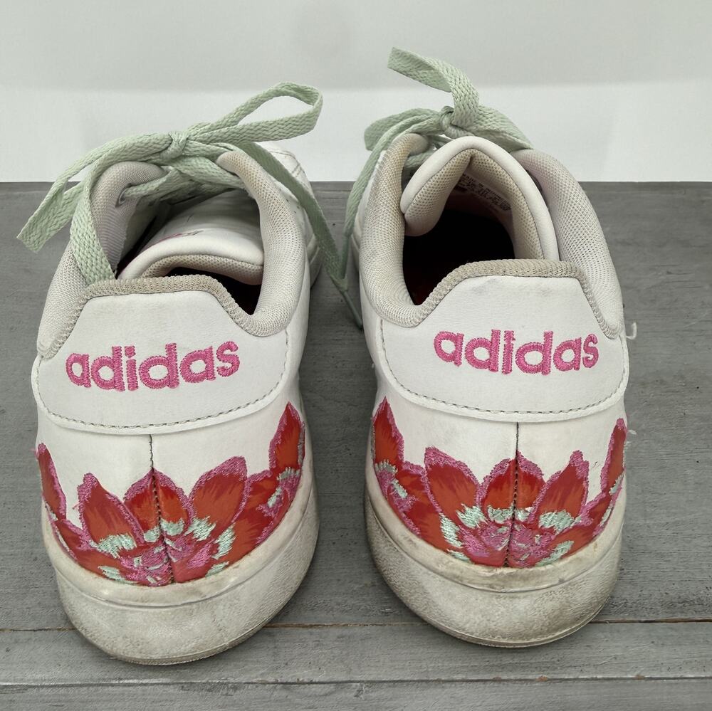 adidas Women's Advantage Floral Sneakers FZ2033 Size 9 Tennis School Walking
